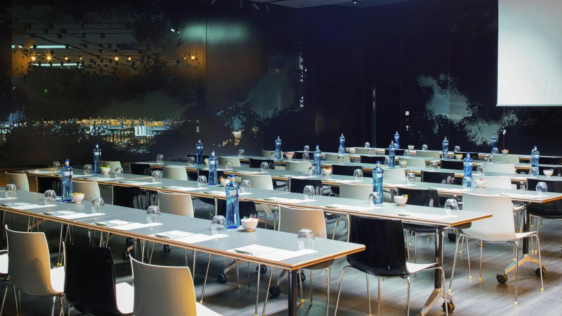 Renaissance Barcelona Fira Hotel L'Hospitalet de Llobregat 4*,